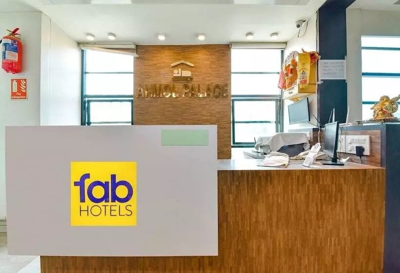 هتل Fabexpress Anmol Palace
