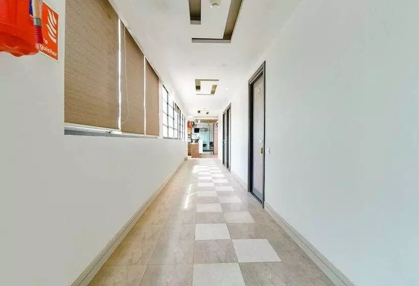 هتل Fabexpress Anmol Palace