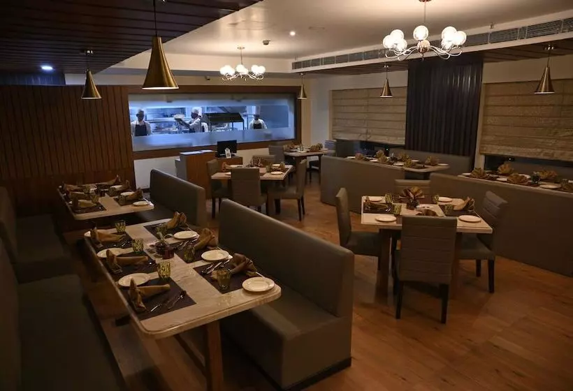 Hotelli Golden Retreat