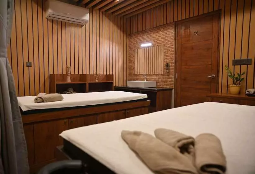 Hotelli Golden Retreat