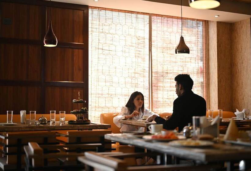 酒店 Golden Retreat