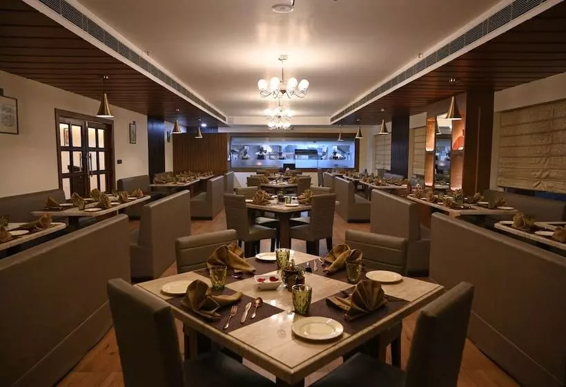 Hotelli Golden Retreat