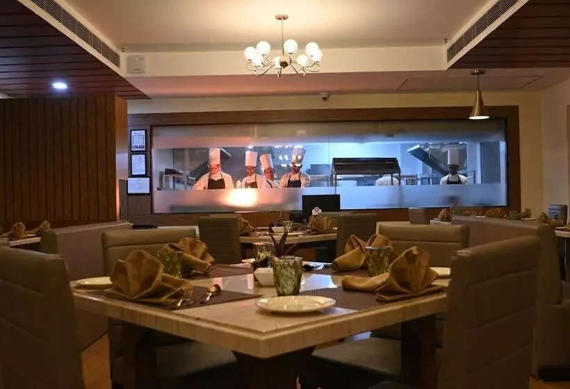 Hotelli Golden Retreat