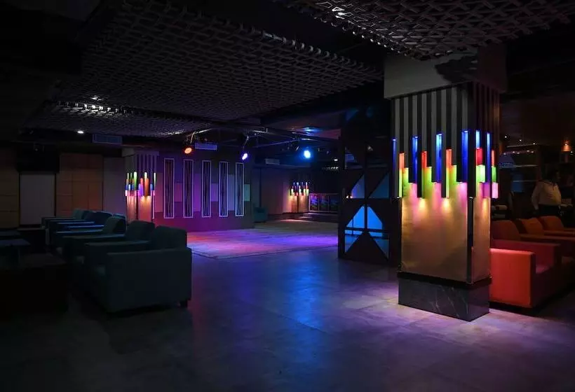 Hotelli Golden Retreat