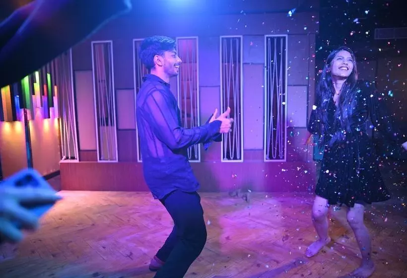 Hotelli Golden Retreat