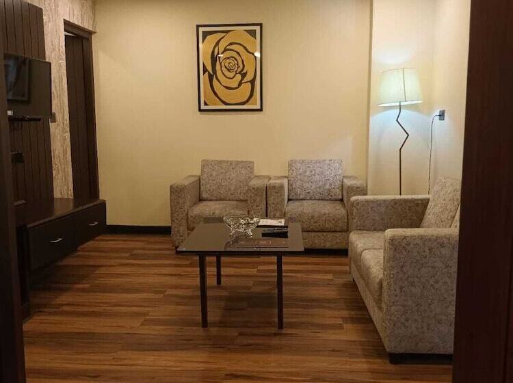 酒店 Golden Retreat