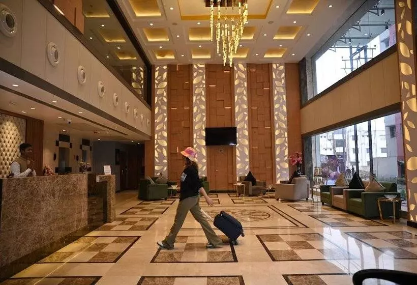 Hotelli Golden Retreat