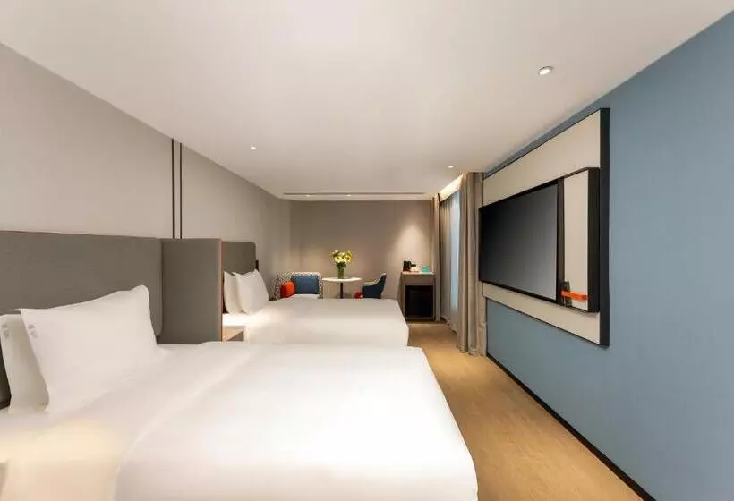 هتل Holiday Inn Express Shanghai Jing An Temple, An Ihg