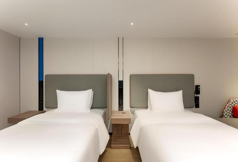 호텔 Holiday Inn Express Shanghai Jing An Temple, An Ihg