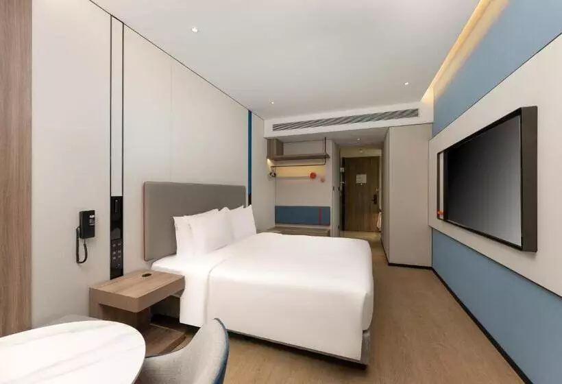 هتل Holiday Inn Express Shanghai Jing An Temple, An Ihg