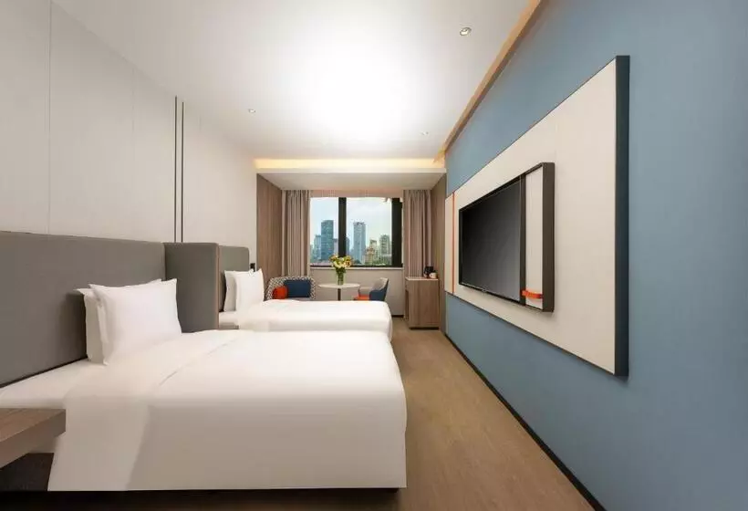 هتل Holiday Inn Express Shanghai Jing An Temple, An Ihg
