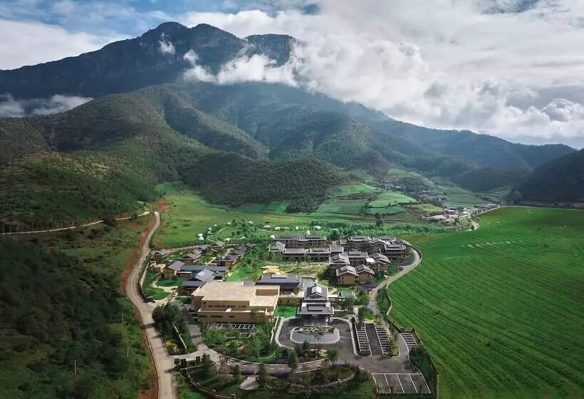 Hotelli Indigo Lugu Lake By Ihg