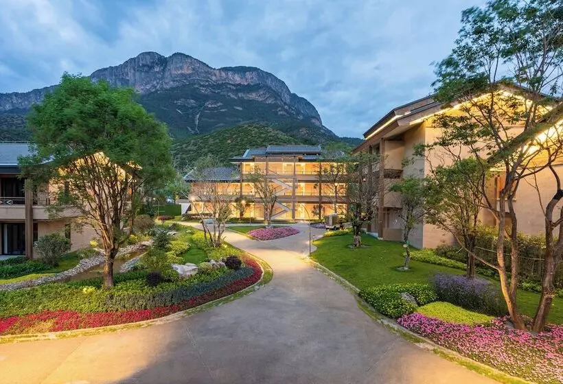 Hotelli Indigo Lugu Lake By Ihg