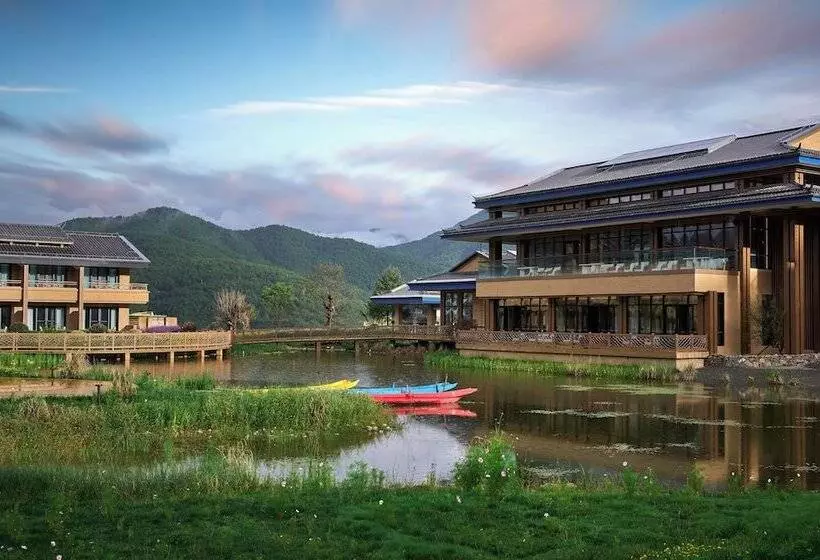 Hotelli Indigo Lugu Lake By Ihg