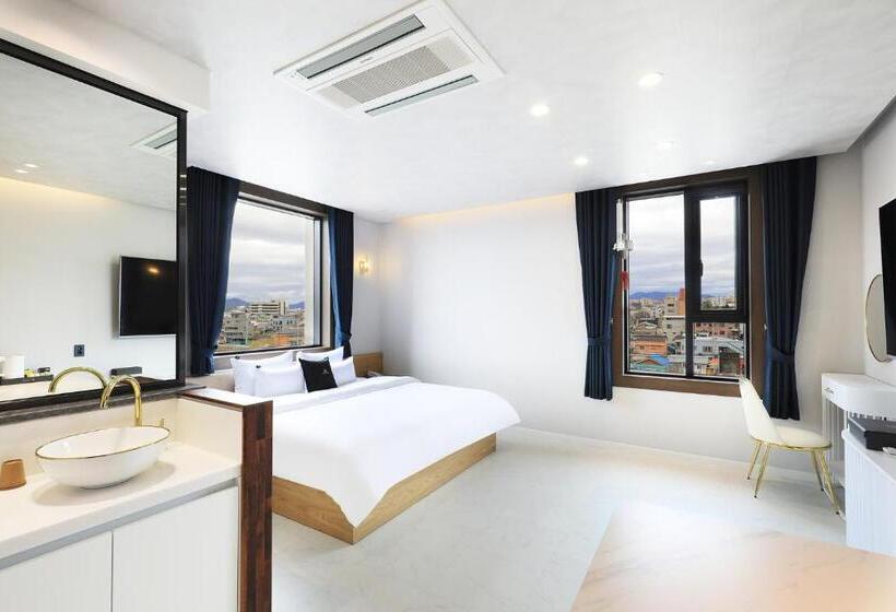 호텔 Intro Chuncheon