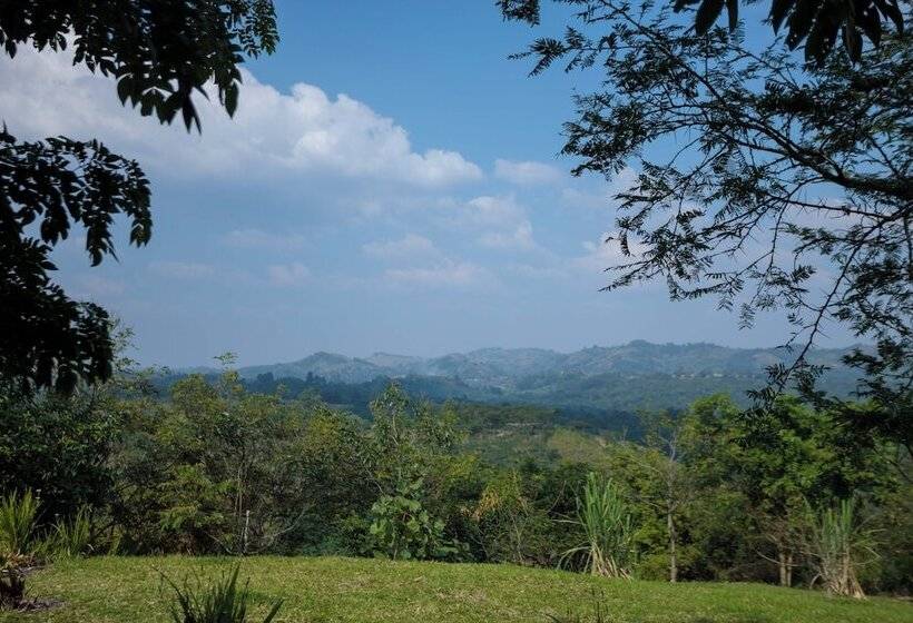 هتل Lake Mwamba Lodge