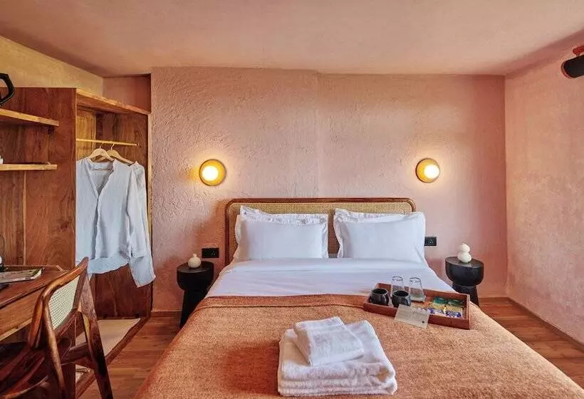 Hotelli Minimalist - An Eco Farmstay