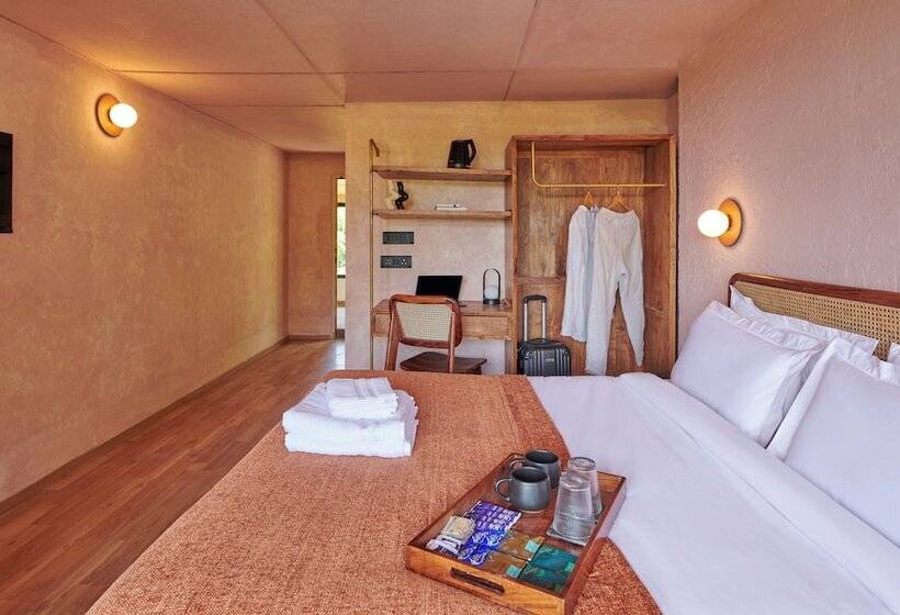 בית מלון כפרי Minimalist - An Eco Farmstay