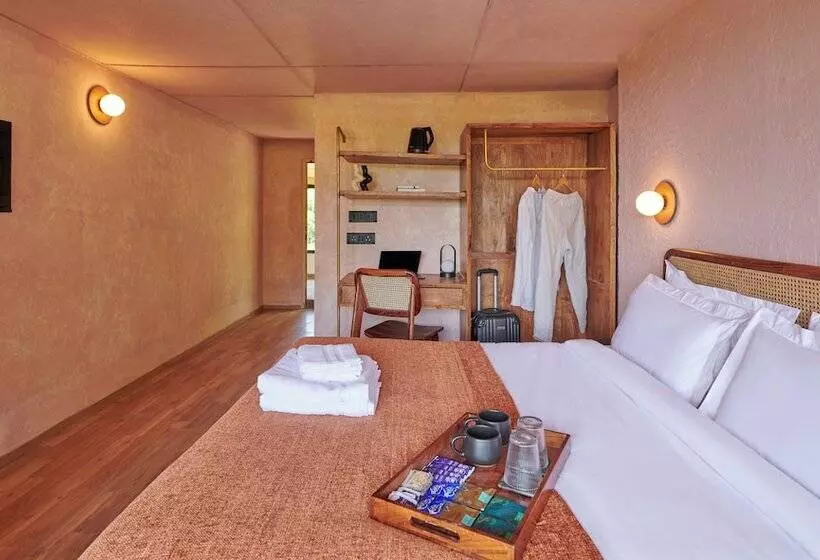 Hotelli Minimalist - An Eco Farmstay