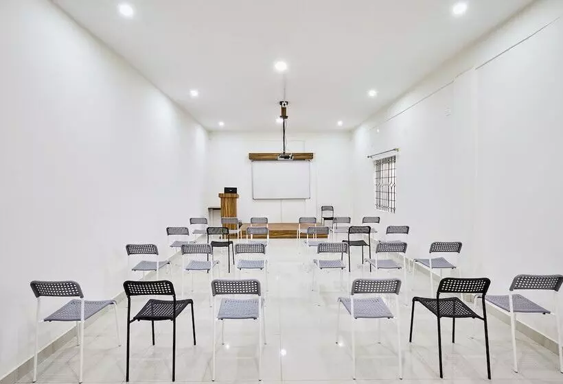 Hotelli Nandi Hills Resort