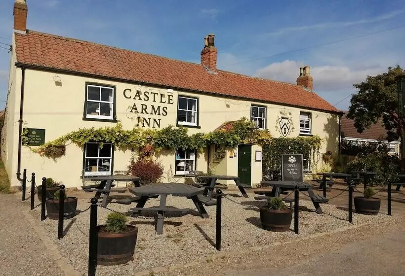 Hotelli Castle Arms Inn