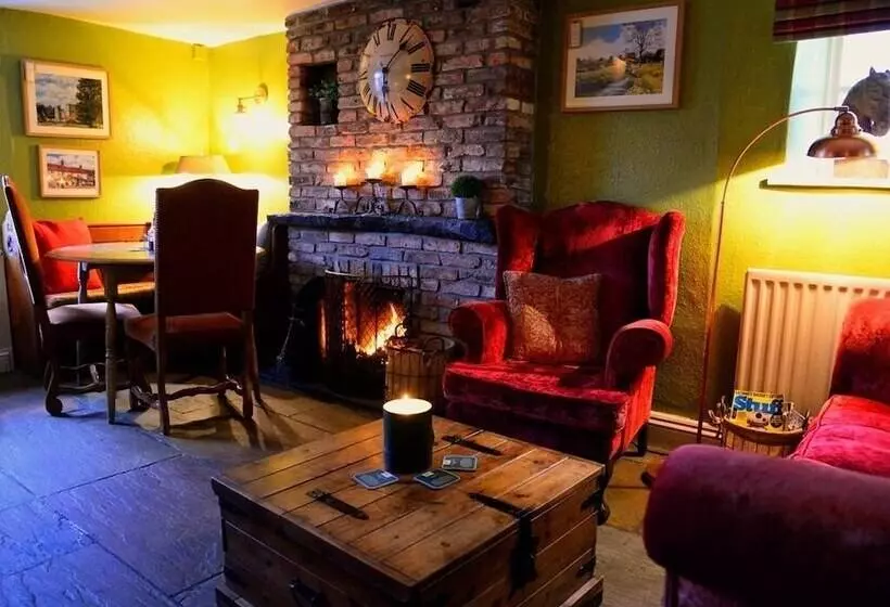 Hotelli Castle Arms Inn