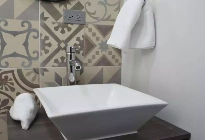 Hotelli Tj Border Suites By Hosted By Me