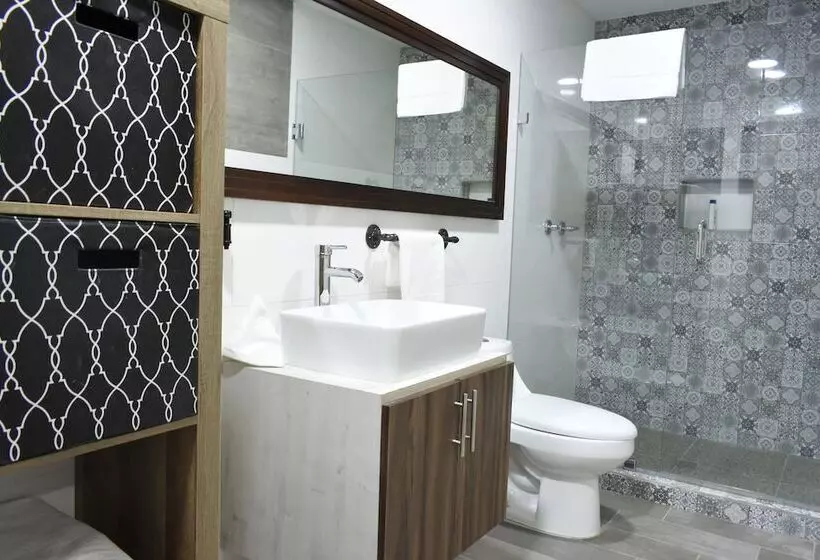 Hotelli Tj Border Suites By Hosted By Me