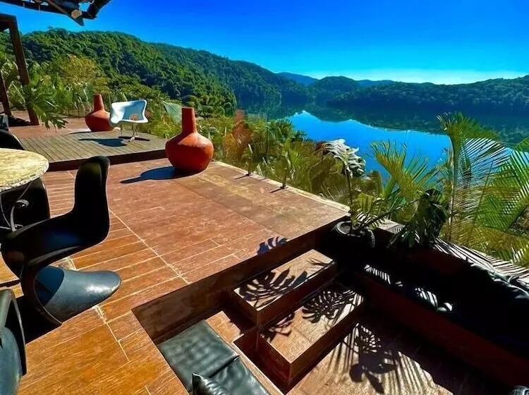 ホテル Villa Pantai Secret Place