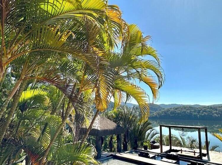 호텔 Villa Pantai Secret Place