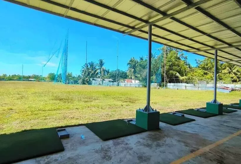 ホテル Villa Tomasa Panglao Golf &