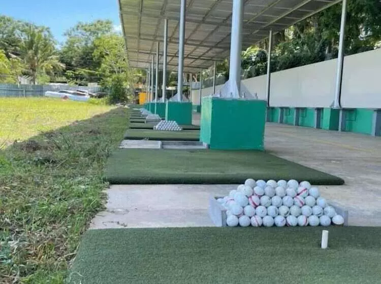 ホテル Villa Tomasa Panglao Golf &