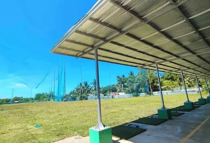 ホテル Villa Tomasa Panglao Golf &