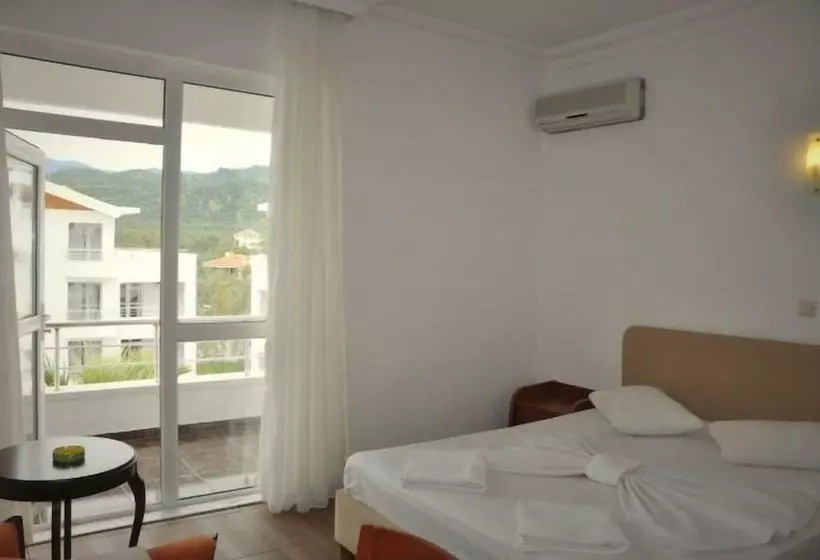 Lambada Hotel Altinoluk
