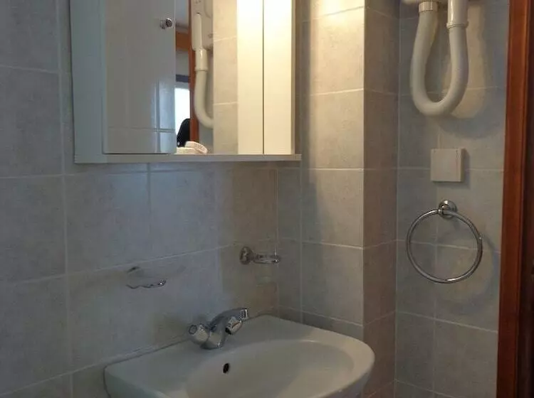 پانسیون Ktm Sunny Villas