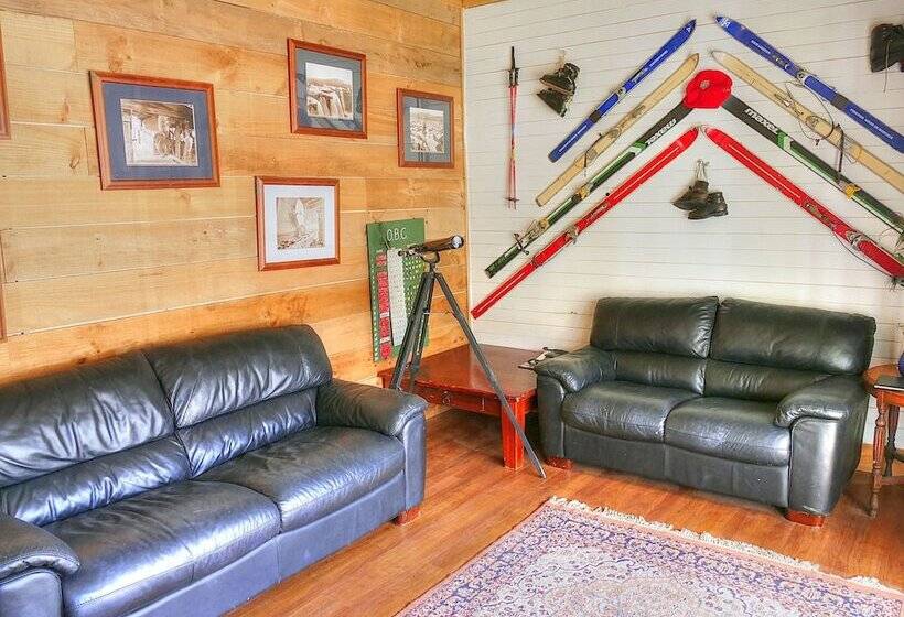 بنسيون Timber Trail Centre