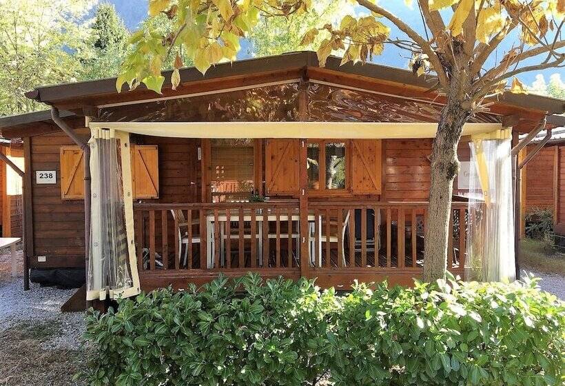 リゾートホテル Greenchalets Lago Di Lugano Porlezza