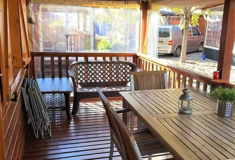 リゾートホテル Greenchalets Lago Di Lugano Porlezza