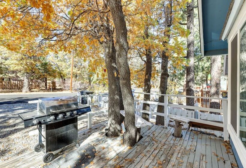 Sugarloaf Cabin W/ Fireplace Near Big Bear Lake
