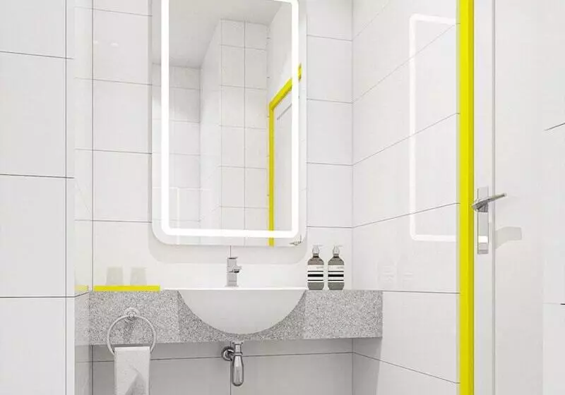 Yello Hotel Harbour Bay