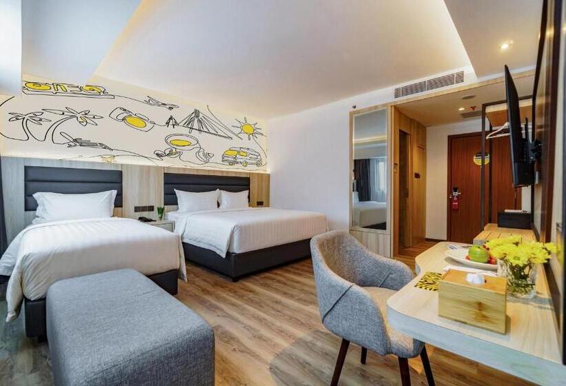 Yello Hotel Harbour Bay