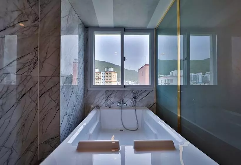 Hotelli Gimhae Eobang-dong City