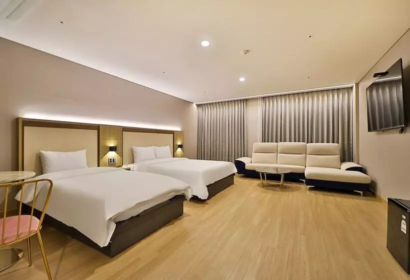 Hotelli Gimhae Eobang-dong City