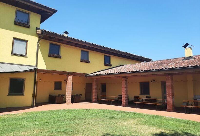 هتل روستایی Corte All'olmo