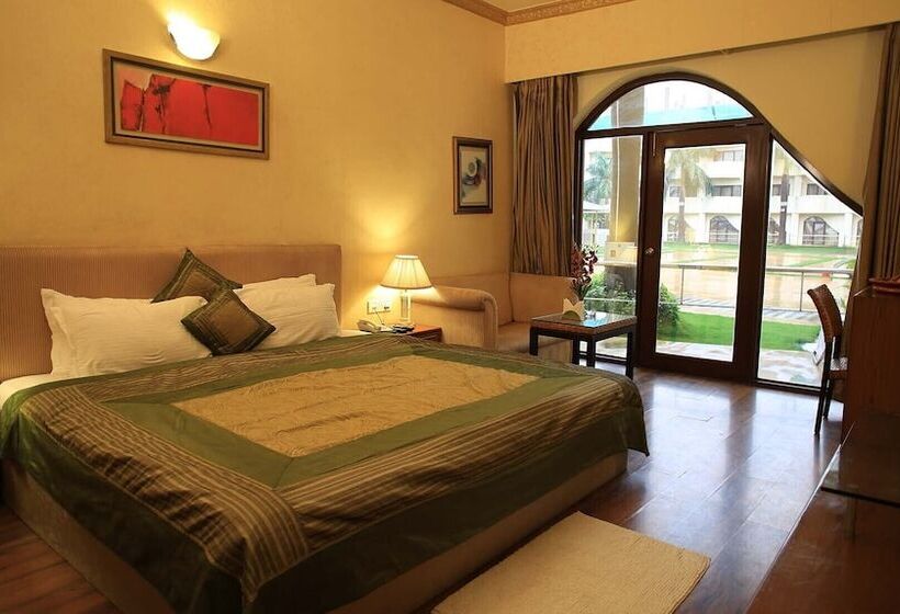 Swiss Traffalgaar Luxury Hotels