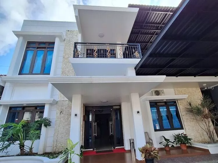 Aamiaismajoitus (B&B) Ar Raudhah Hotel Syariah