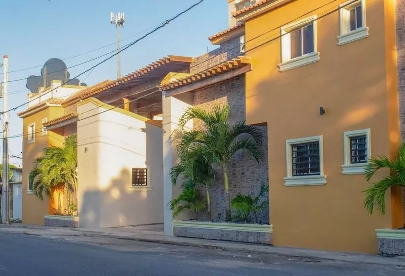 Diosamar Hotel Y Suite