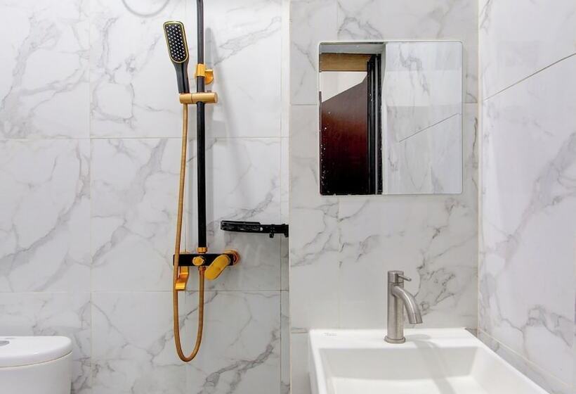 호텔 Capital O 93266 Palmier