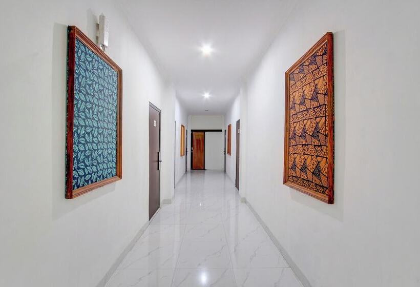 호텔 Capital O 93266 Palmier