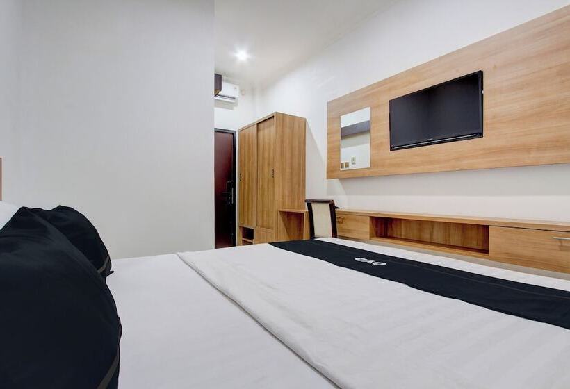 호텔 Capital O 93266 Palmier